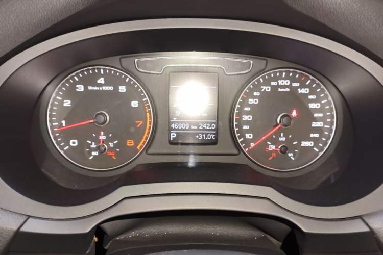 Used Audi Q3 2018 30th Anniversary Edition 30 TFSI Fashion Model Instrument Cluster
