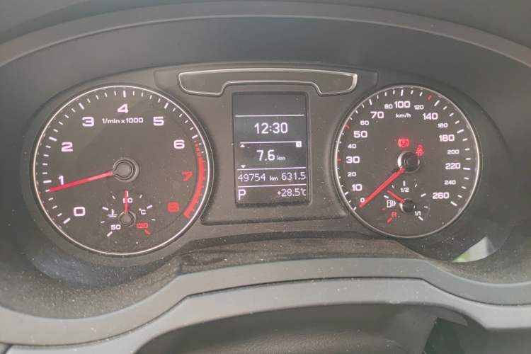 Used Audi Q3 2018 30th Anniversary Edition 30 TFSI Style Model Instrument Cluster