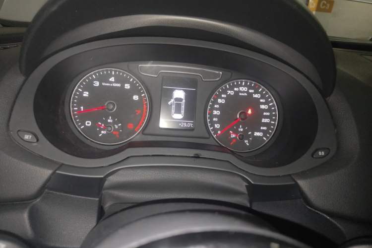 Used Audi Q3 2018 30th Anniversary Edition 35 TFSI Fashion Model Instrument Cluster