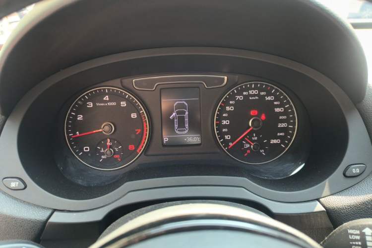 Used Audi Q3 2018 30th Anniversary Edition 30 TFSI Fashion Model Instrument Cluster