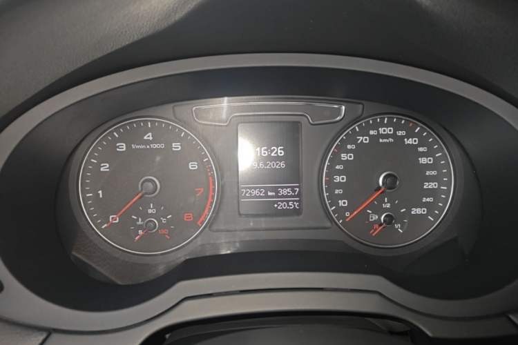 Used Audi Q3 2018 30th Anniversary Edition 30 TFSI Fashion Model Instrument Cluster