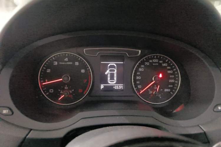 Used Audi Q3 2018 30th Anniversary Edition 30 TFSI Fashion Model Instrument Cluster