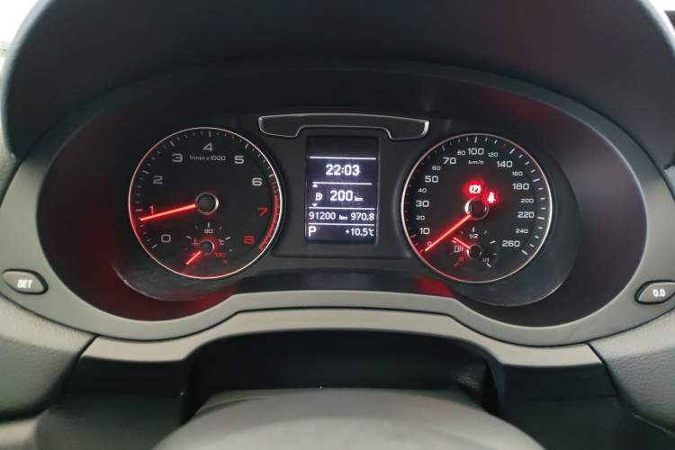 Used Audi Q3 2018 30th Anniversary Edition 30 TFSI Fashion Model Instrument Cluster