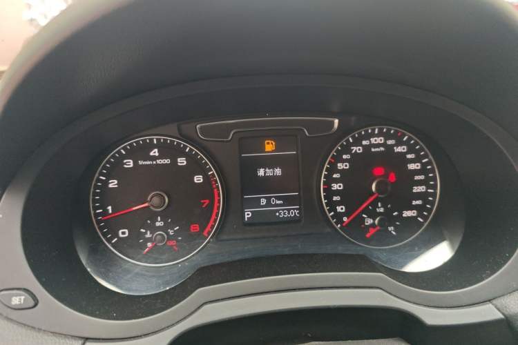 Used Audi Q3 2018 30th Anniversary Edition 30 TFSI Fashion Model Instrument Cluster