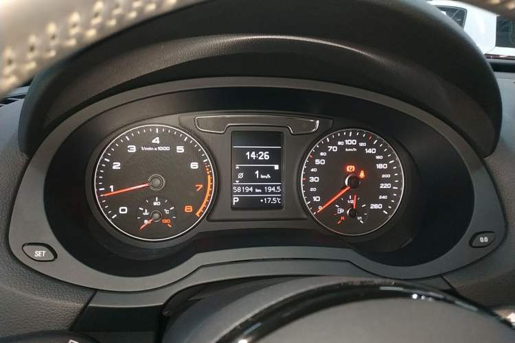Used Audi Q3 2018 30th Anniversary Edition 30 TFSI Fashion Model Instrument Cluster