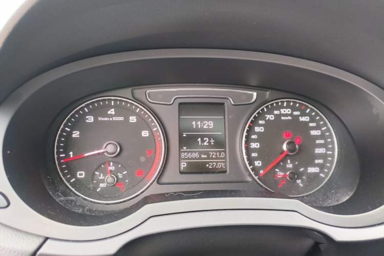 Used Audi Q3 2018 30th Anniversary Edition 30 TFSI Fashion Model Instrument Cluster