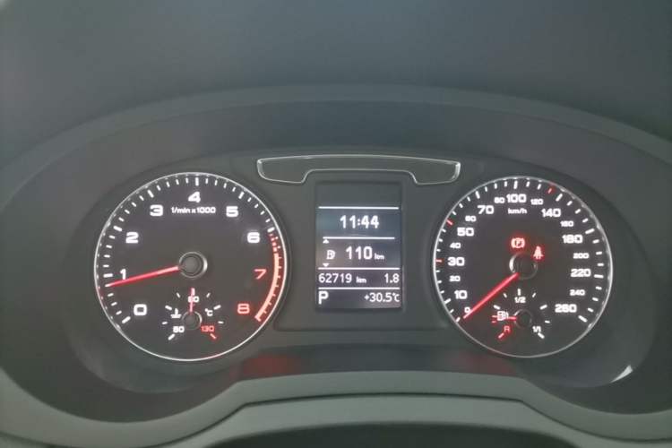 Used Audi Q3 2018 30th Anniversary Edition 30 TFSI Fashion Model Instrument Cluster