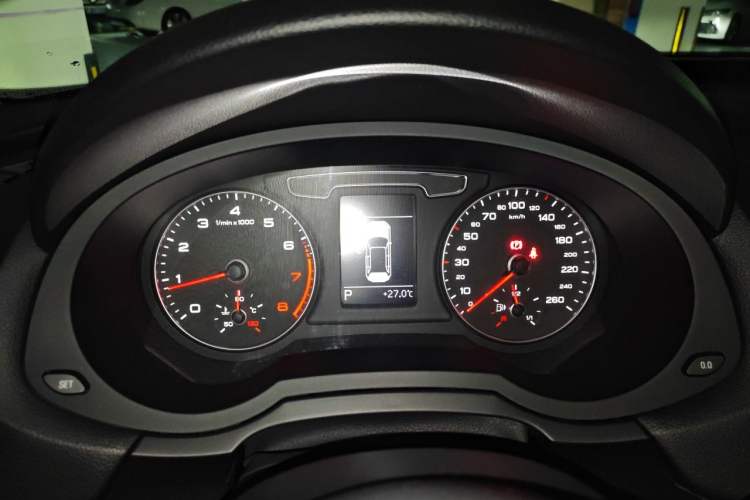 Used Audi Q3 2018 30th Anniversary Edition 30 TFSI Fashion Model Instrument Cluster