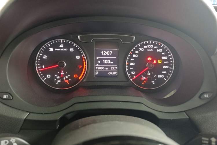 Used Audi Q3 2018 30th Anniversary Edition 30 TFSI Style Model Instrument Cluster