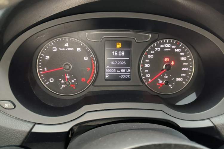 Used Audi Q3 2018 30th Anniversary Edition 30 TFSI Fashion Model Instrument Cluster