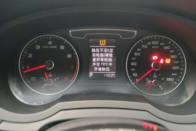 Used Audi Q3 2018 30th Anniversary Edition 35 TFSI Sport Model Instrument Cluster