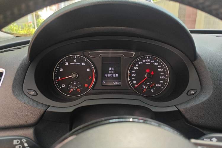 Used Audi Q3 2018 30 TFSI Fashion Edition Collector's Version Instrument Cluster
