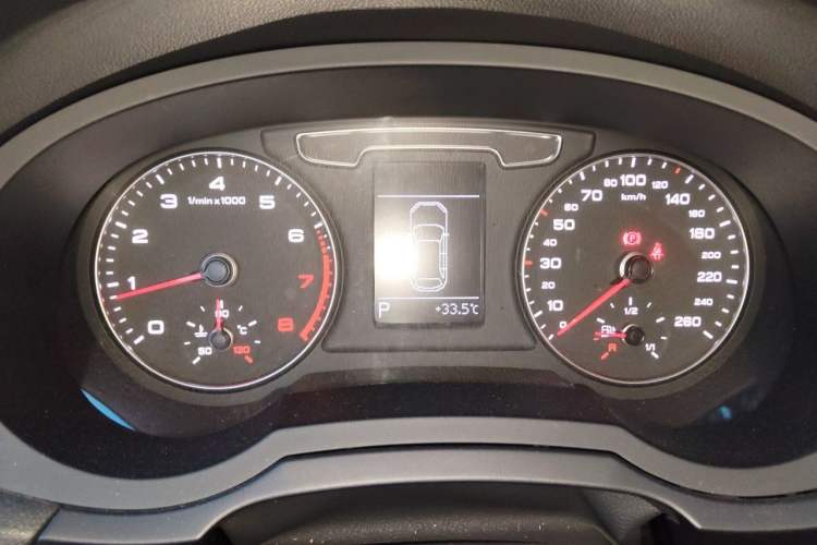 Used Audi Q3 2018 30 TFSI Fashion Edition Collector's Version Instrument Cluster
