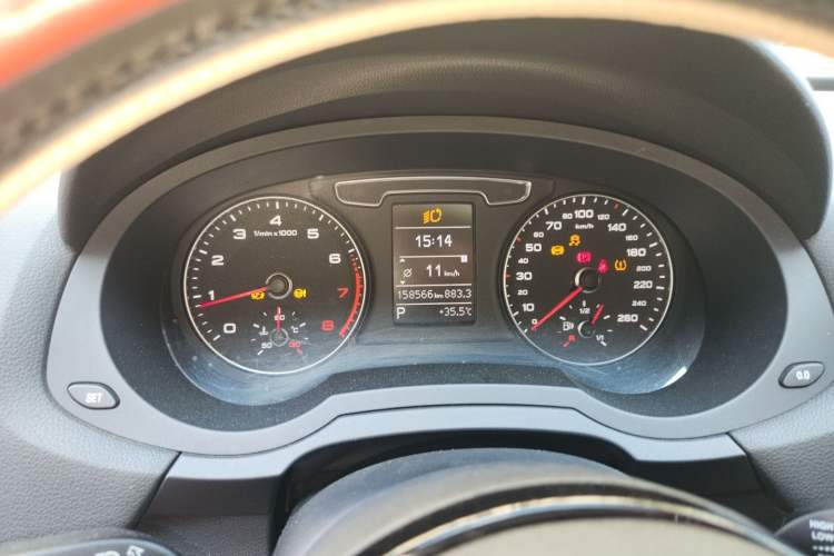 Used Audi Q3 2018 30th Anniversary Edition 30 TFSI Fashion Model Instrument Cluster