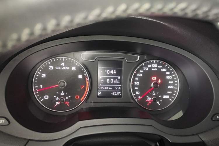 Used Audi Q3 2018 30th Anniversary Edition 30 TFSI Fashion Model Instrument Cluster