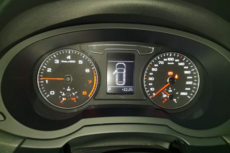 Used Audi Q3 2018 30 TFSI Fashion Edition Collector's Version Instrument Cluster