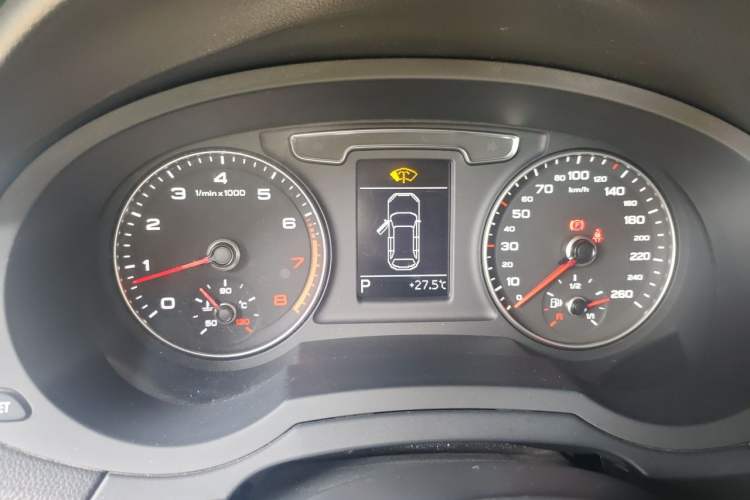 Used Audi Q3 2018 35 TFSI Fashion Edition Collector's Model Instrument Cluster
