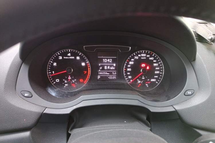 Used Audi Q3 2018 30th Anniversary Edition 30 TFSI Fashion Model Instrument Cluster