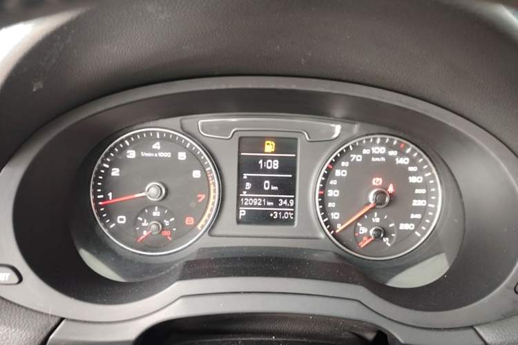Used Audi Q3 2018 30th Anniversary Edition 30 TFSI Fashion Model Instrument Cluster