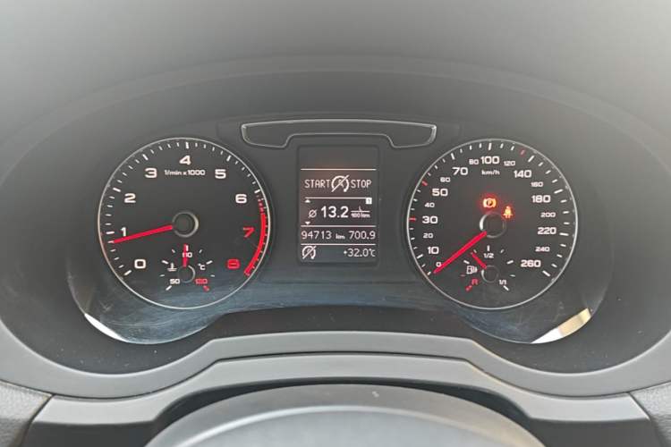 Used Audi Q3 2018 30th Anniversary Edition 30 TFSI Fashion Model Instrument Cluster