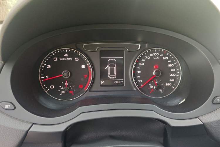 Used Audi Q3 2018 30th Anniversary Edition 30 TFSI Fashion Model Instrument Cluster