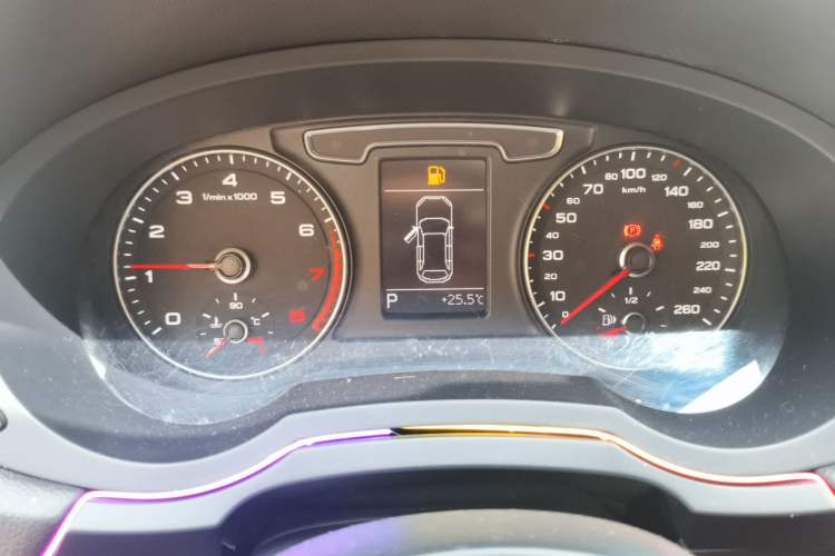 Used Audi Q3 2018 30th Anniversary Edition 30 TFSI Fashion Model Instrument Cluster