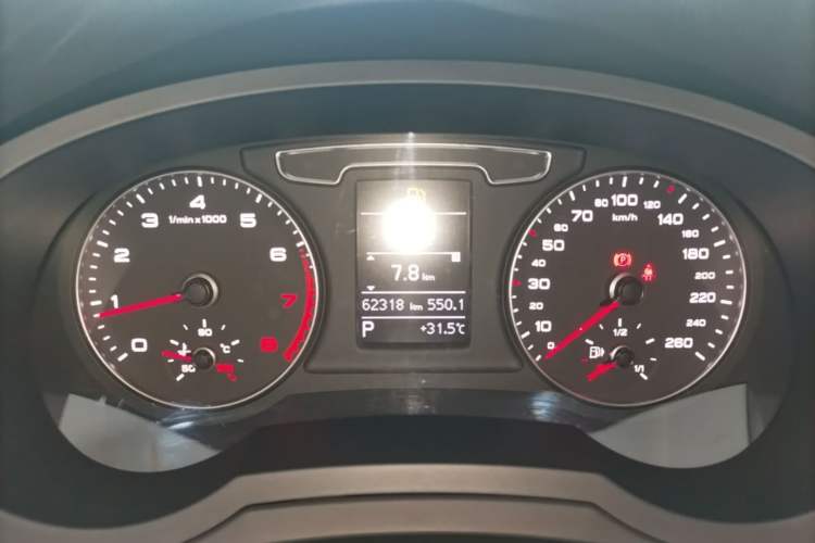 Used Audi Q3 2018 30th Anniversary Edition 30 TFSI Fashion Model Instrument Cluster