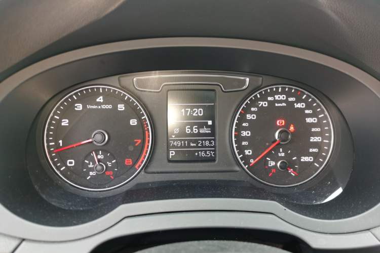 Used Audi Q3 2018 30th Anniversary Edition 35 TFSI Sport Model Instrument Cluster