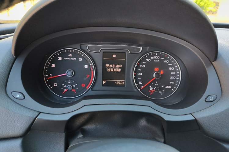 Used Audi Q3 2018 30th Anniversary Edition 30 TFSI Fashion Model Instrument Cluster