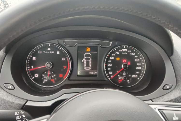 Used Audi Q3 2018 30th Anniversary Edition 30 TFSI Fashion Model Instrument Cluster