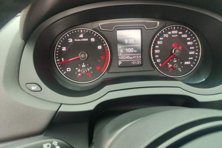 Used Audi Q3 2018 30th Anniversary Edition 30 TFSI Fashion Model Instrument Cluster