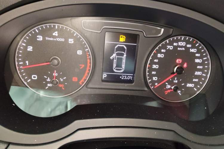 Used Audi Q3 2018 30 TFSI Fashion Edition Collector's Version Instrument Cluster