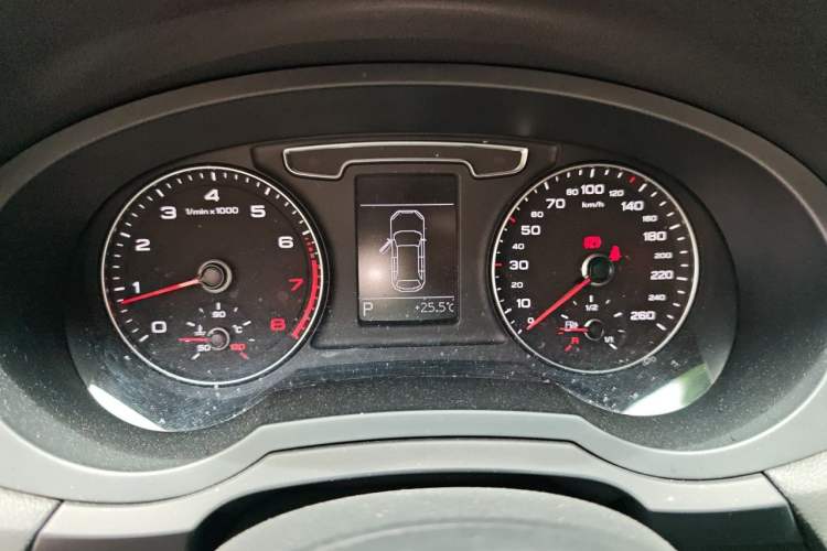 Used Audi Q3 2018 30th Anniversary Edition 30 TFSI Style Model Instrument Cluster