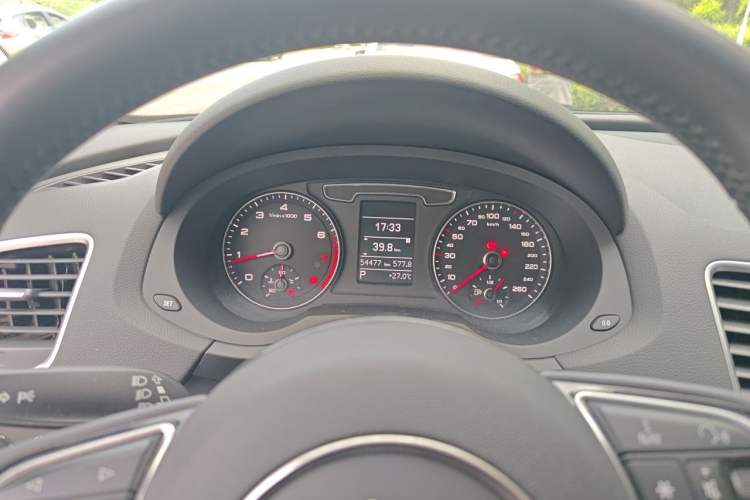 Used Audi Q3 2018 30th Anniversary Edition 30 TFSI Fashion Model Instrument Cluster