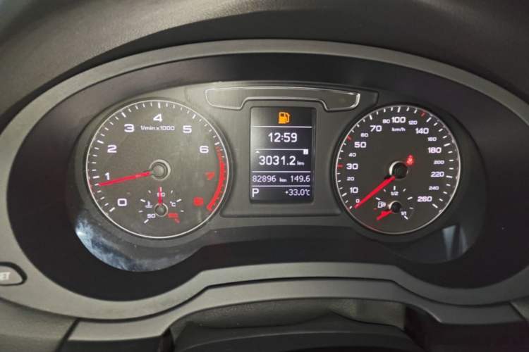 Used Audi Q3 2018 30th Anniversary Edition 30 TFSI Fashion Model Instrument Cluster