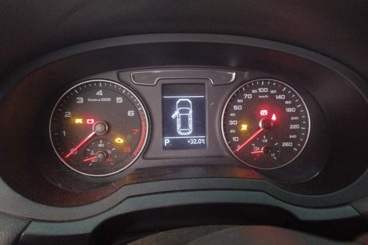 Used Audi Q3 2018 30th Anniversary Edition 30 TFSI Fashion Model Instrument Cluster