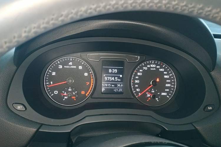 Used Audi Q3 2018 30 TFSI Fashion Edition Collector's Version Instrument Cluster
