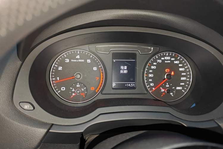 Used Audi Q3 2018 30th Anniversary Edition 30 TFSI Fashion Model Instrument Cluster