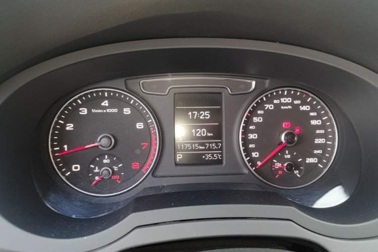 Used Audi Q3 2018 30th Anniversary Edition 30 TFSI Fashion Model Instrument Cluster