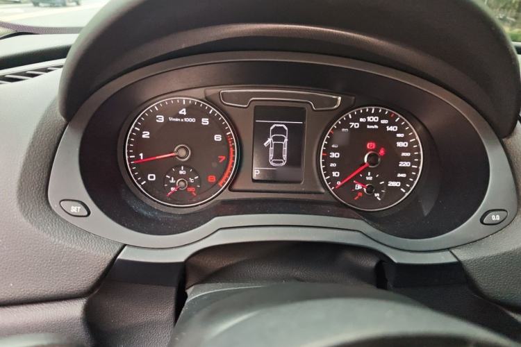 Used Audi Q3 2018 30th Anniversary Edition 30 TFSI Fashion Model Instrument Cluster