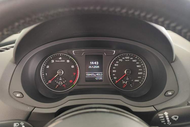 Used Audi Q3 2018 30th Anniversary Edition 30 TFSI Fashion Model Instrument Cluster