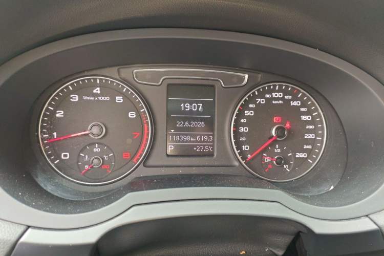 Used Audi Q3 2018 30th Anniversary Edition 30 TFSI Fashion Model Instrument Cluster
