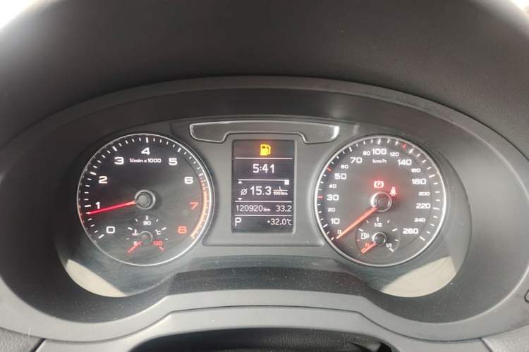 Used Audi Q3 2018 30th Anniversary Edition 30 TFSI Fashion Model Instrument Cluster