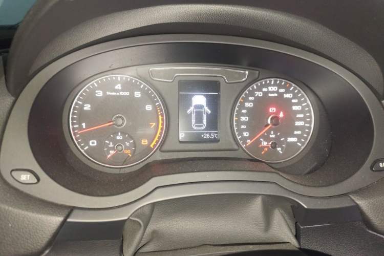 Used Audi Q3 2018 30th Anniversary Edition 30 TFSI Fashion Model Instrument Cluster