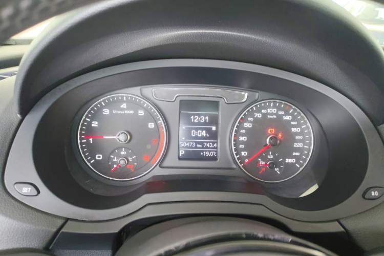 Used Audi Q3 2018 30th Anniversary Edition 35 TFSI Fashion Model Instrument Cluster
