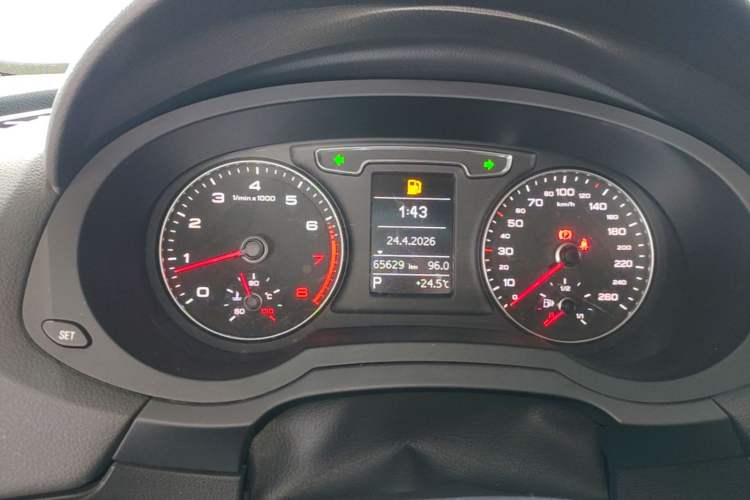 Used Audi Q3 2018 30th Anniversary Edition 35 TFSI Fashion Model Instrument Cluster