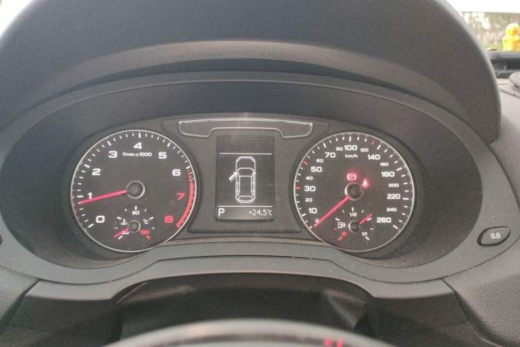 Used Audi Q3 2018 30th Anniversary Edition 30 TFSI Fashion Model Instrument Cluster