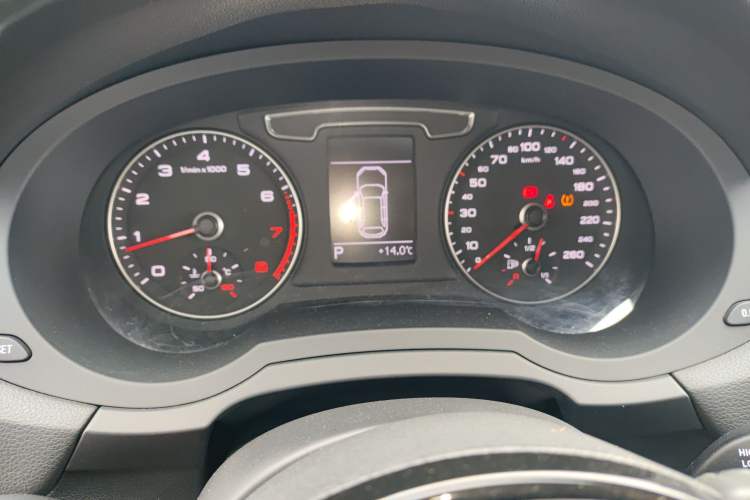 Used Audi Q3 2018 30th Anniversary Edition 30 TFSI Fashion Model Instrument Cluster