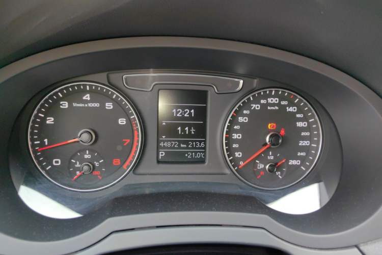 Used Audi Q3 2018 30 TFSI Fashion Edition Collector's Version Instrument Cluster