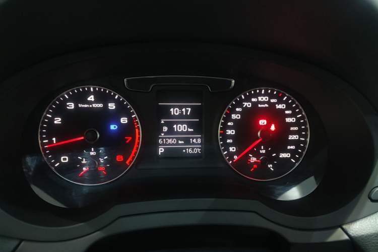 Used Audi Q3 2018 30 TFSI Fashion Edition Collector's Version Instrument Cluster